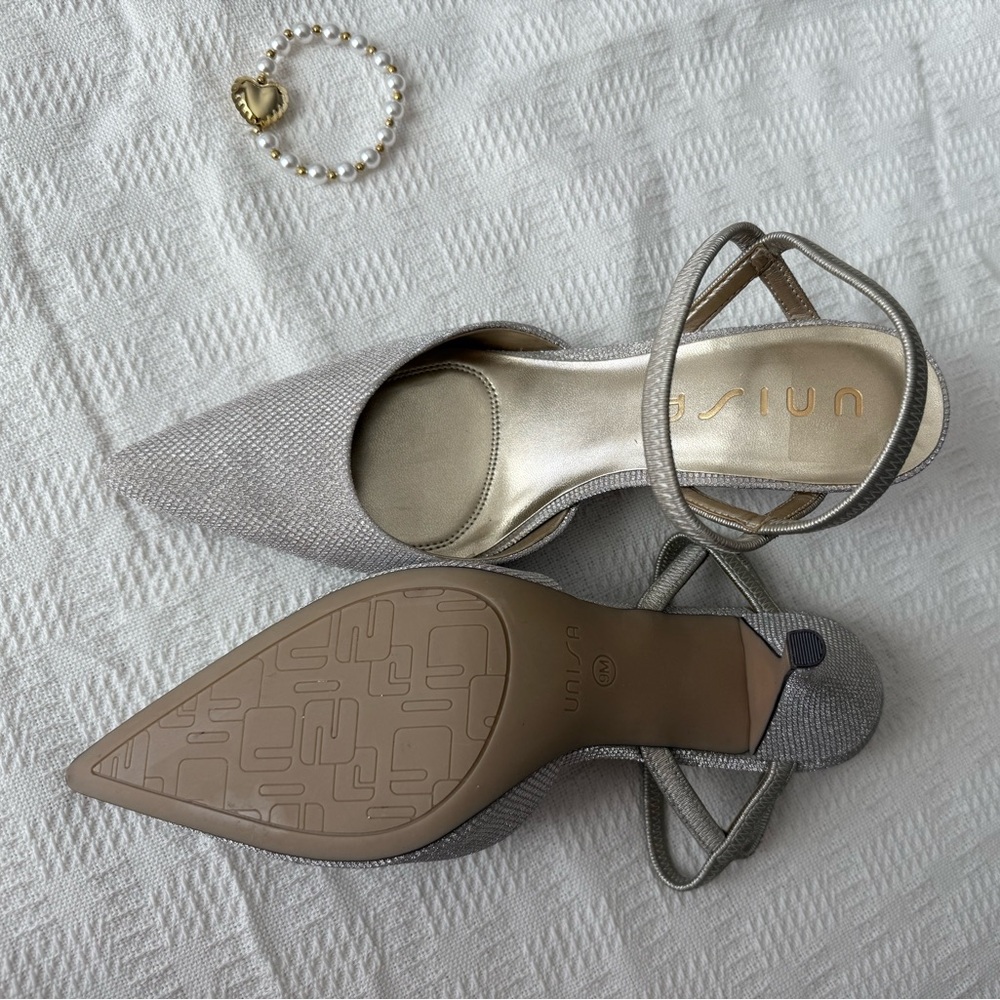 Elegant Women's Heels - Picture 5 of 10